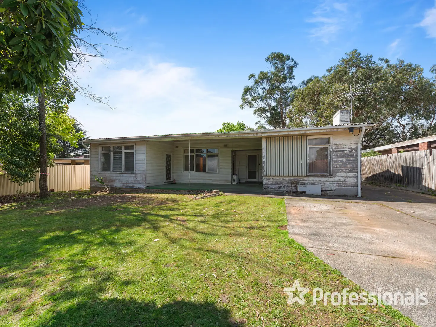 Main view of Homely house listing, 1 Hinkley Avenue, Croydon VIC 3136