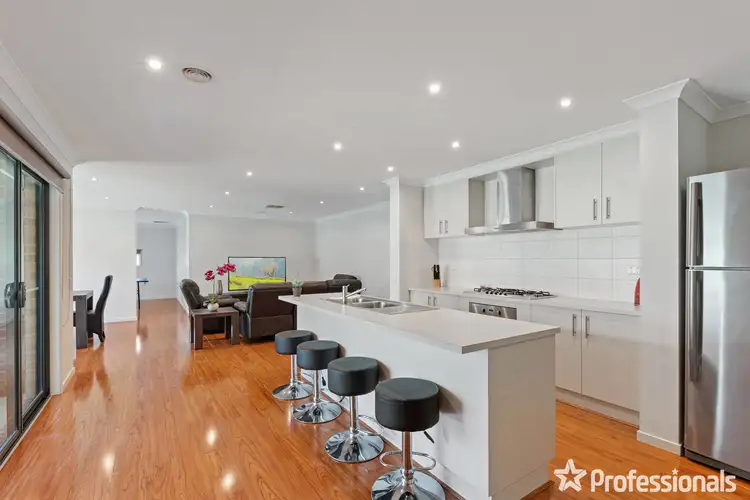 Third view of Homely house listing, 21 Triplett Avenue, Ascot VIC 3551