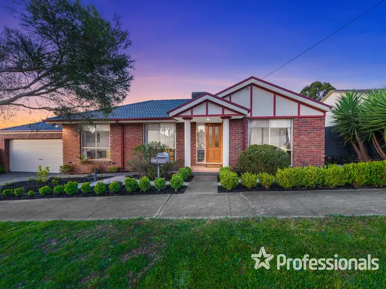 Main view of Homely house listing, 28 Dunoon Street, Mooroolbark VIC 3138