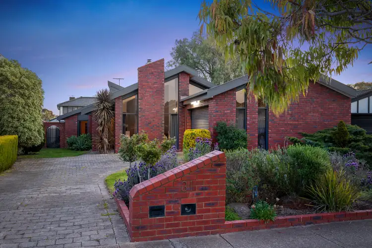 31 Prince Albert Crescent, Taylors Lakes VIC 3038