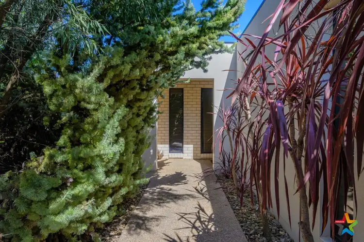 Main view of Homely house listing, 8 Garden Cove, Wodonga VIC 3690