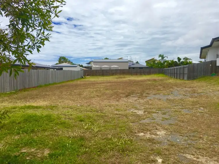 5 Hillside Court, Zilzie QLD 4710