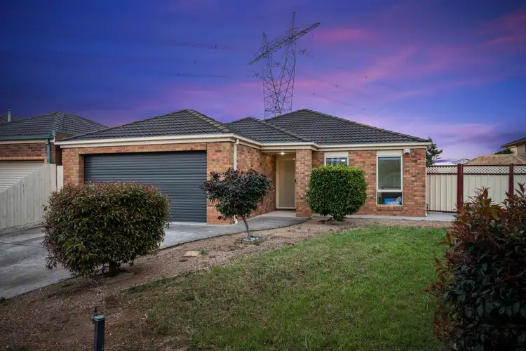 9 Chalmers Place, Taylors Lakes VIC 3038