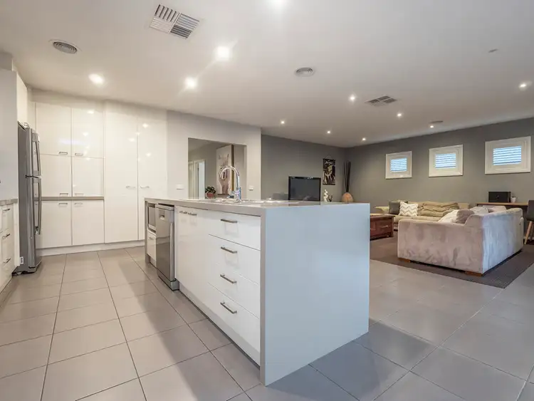 Fifth view of Homely house listing, 5 Caulfield Court, Shepparton VIC 3630