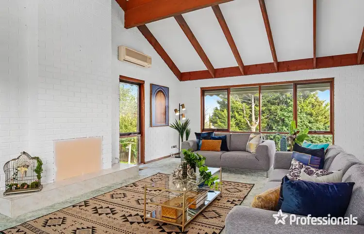 Third view of Homely house listing, 9 Highleigh Court, Mooroolbark VIC 3138