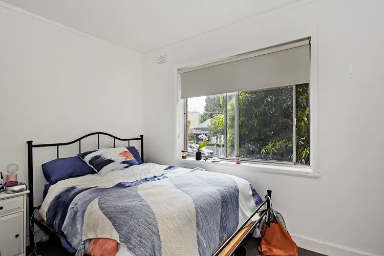 Third view of Homely apartment listing, 4/12 Pine Street, Hawthorn VIC 3122