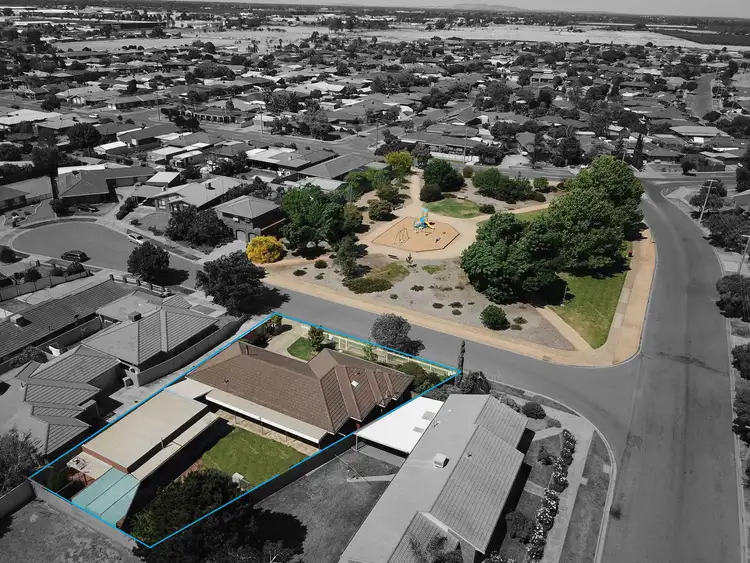 Second view of Homely house listing, 2 Cawthray Court, Shepparton VIC 3630