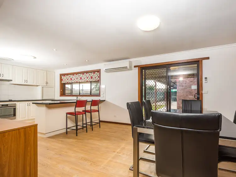 Sixth view of Homely house listing, 2 Cawthray Court, Shepparton VIC 3630