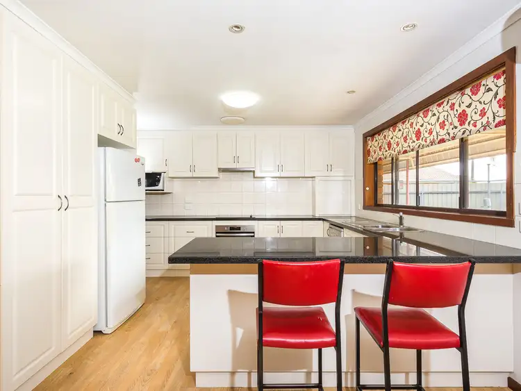 Seventh view of Homely house listing, 2 Cawthray Court, Shepparton VIC 3630