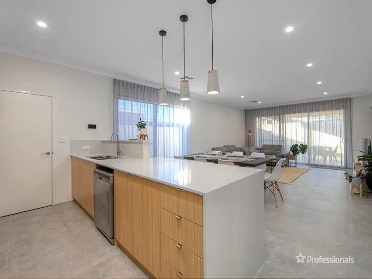 Sixth view of Homely house listing, 66 Kalari Drive, Wattle Grove WA 6107