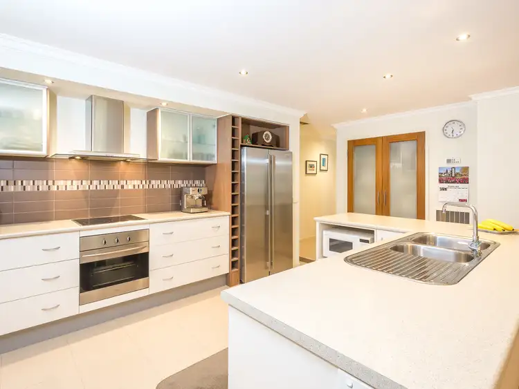 Fourth view of Homely house listing, 16 Greybox Way, Kialla VIC 3631