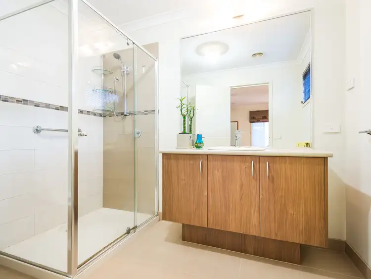 Seventh view of Homely house listing, 16 Greybox Way, Kialla VIC 3631