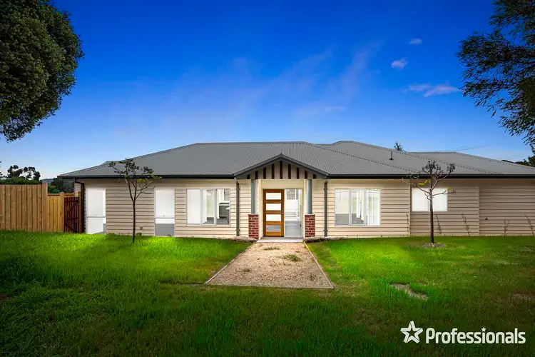 2a Irvine Crescent, Yarra Glen VIC 3775