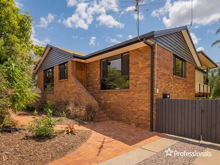 100 Kylie Avenue, Ferny Hills QLD 4055