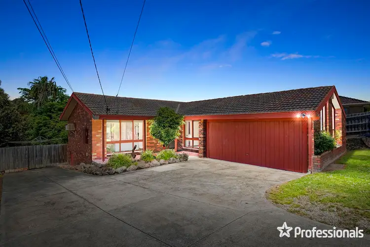 10 Baradine Road, Mooroolbark VIC 3138