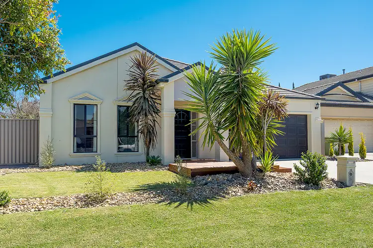 Second view of Homely house listing, 15 Liverpool Circuit, Craigieburn VIC 3064