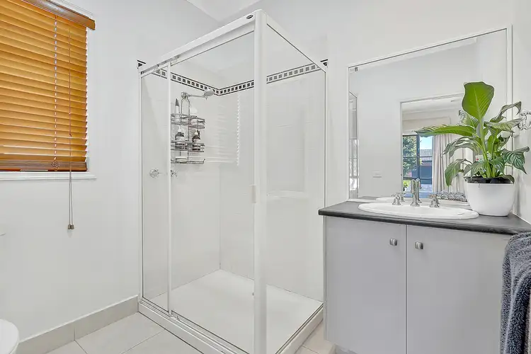 Fifth view of Homely house listing, 15 Liverpool Circuit, Craigieburn VIC 3064