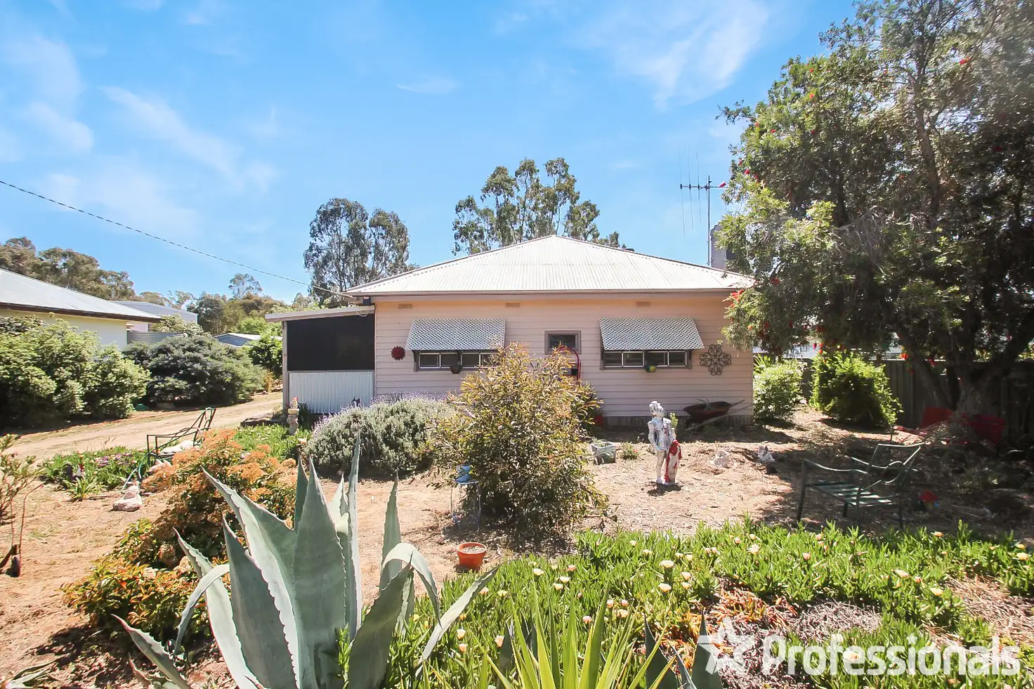 Main view of Homely house listing, 26 McKinnon Road, Dunolly VIC 3472