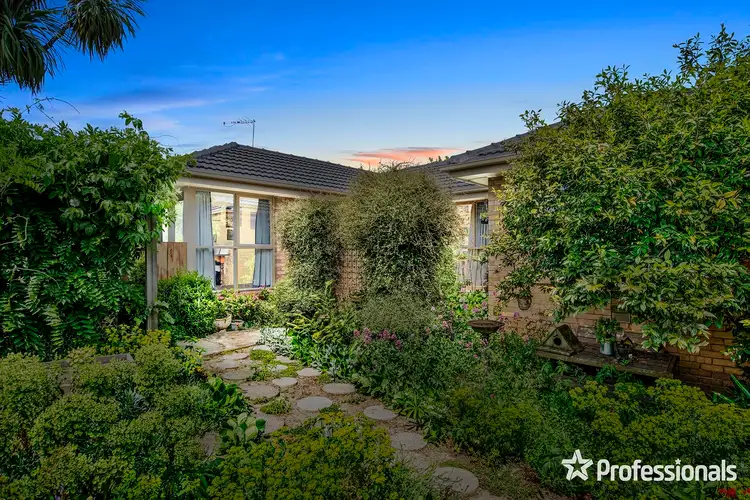 24 Durham Road, Kilsyth VIC 3137