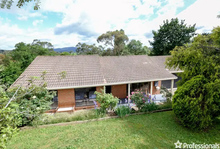 2/15 Anthony Grove, Woori Yallock VIC 3139