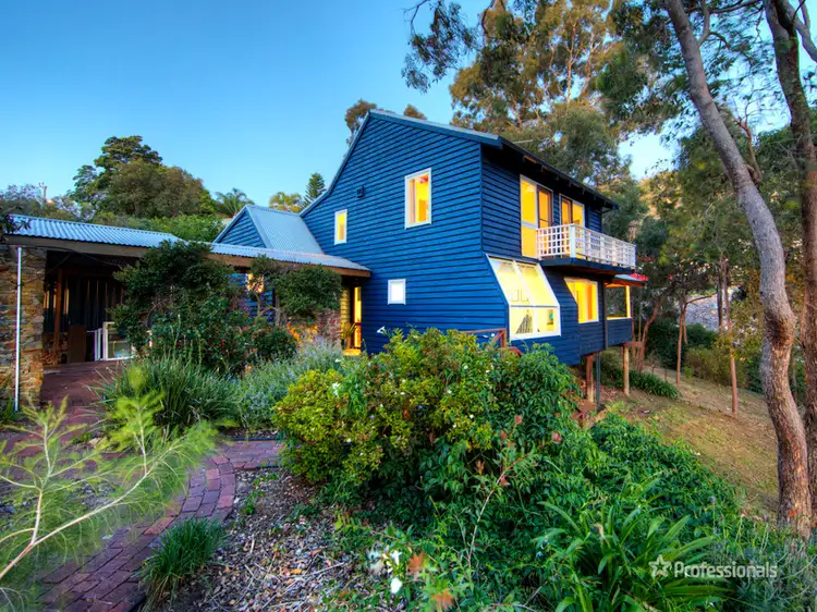 25 Robertson Road, Gooseberry Hill WA 6076