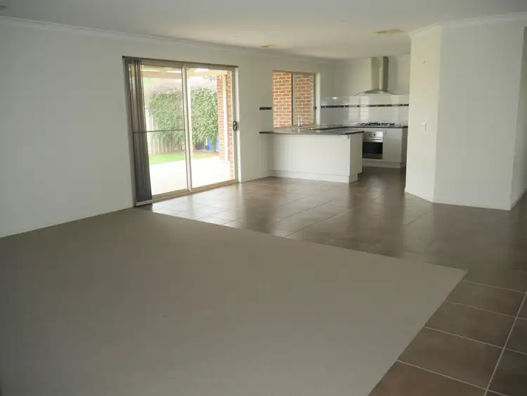Fifth view of Homely house listing, 44 Taig Avenue, Kialla VIC 3631
