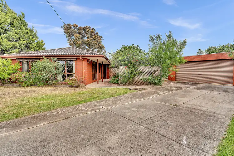 Third view of Homely house listing, 18 Sedgefield Place, Craigieburn VIC 3064