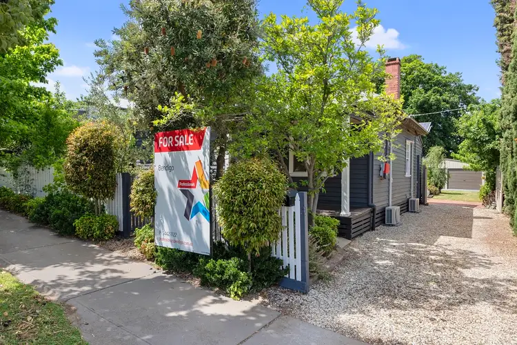 18 Hodgkinson Street, Kennington VIC 3550