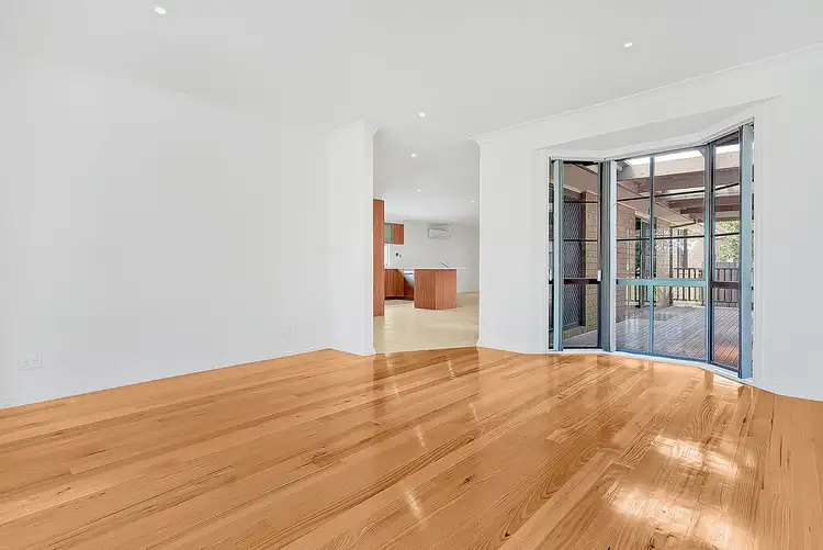 Third view of Homely house listing, 3 Chinnock Court, Craigieburn VIC 3064