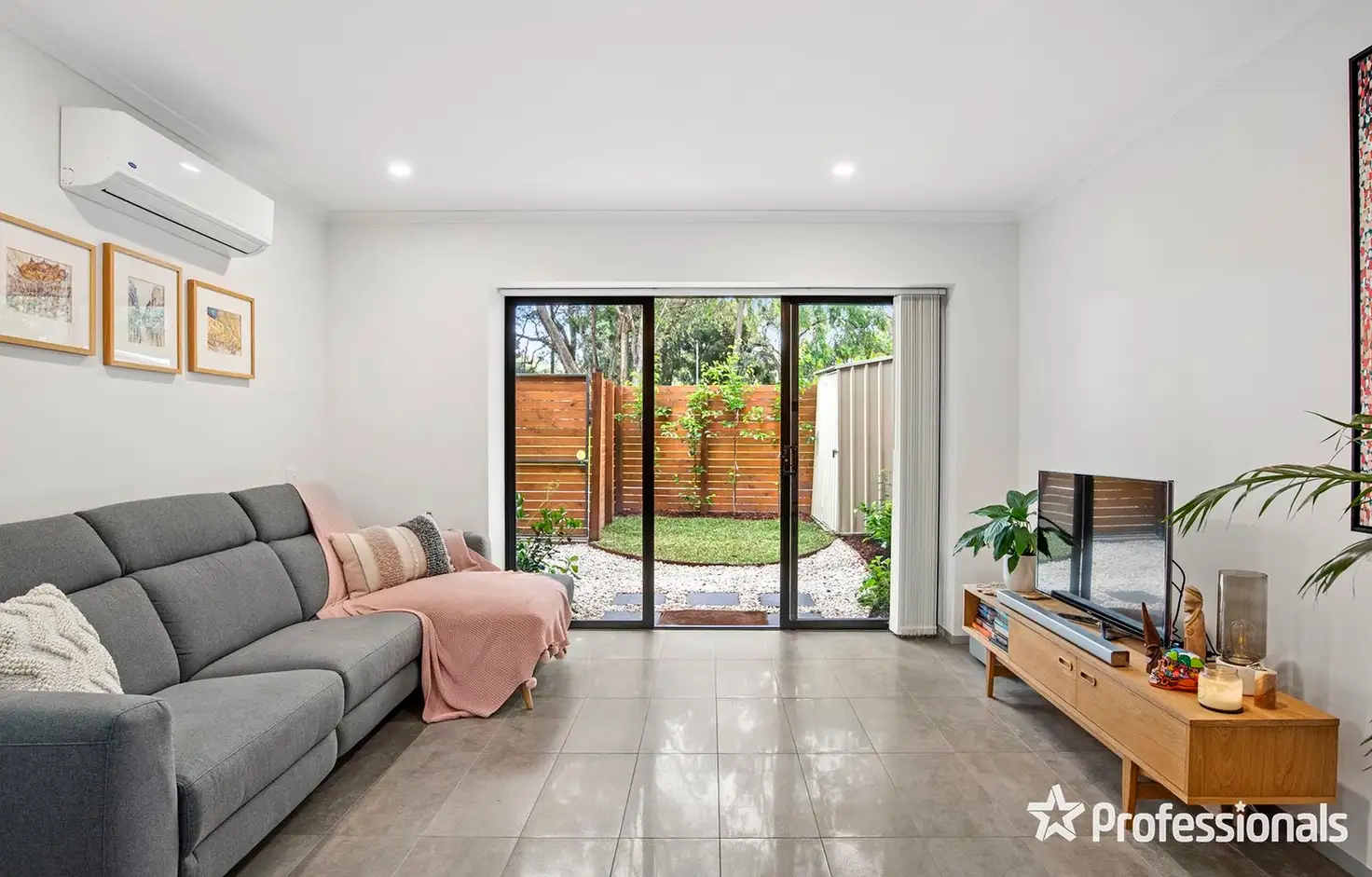 Main view of Homely townhouse listing, 4/24 Croydon Road, Croydon VIC 3136