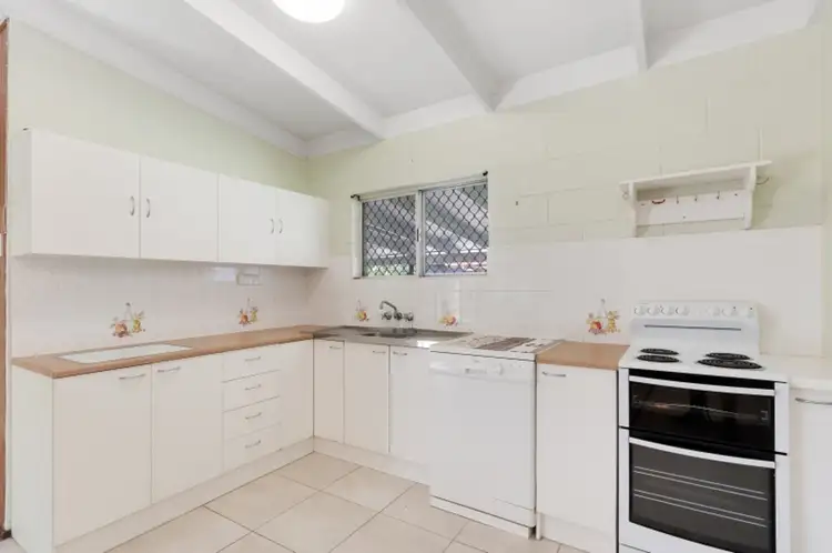 Third view of Homely semi-detached listing, 1/8 English Street, Manunda QLD 4870