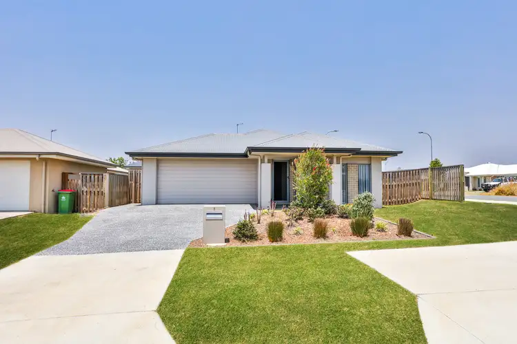 1 Allerton Park Dve, Park Ridge QLD 4125