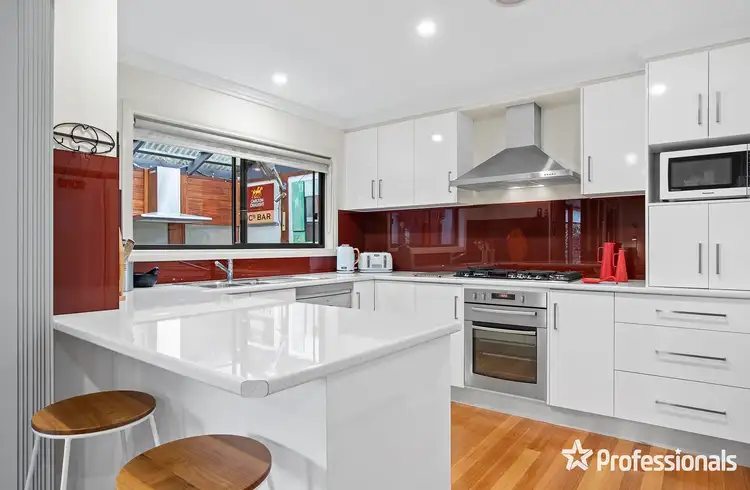 Fifth view of Homely unit listing, 10a Diane Crescent, Mooroolbark VIC 3138