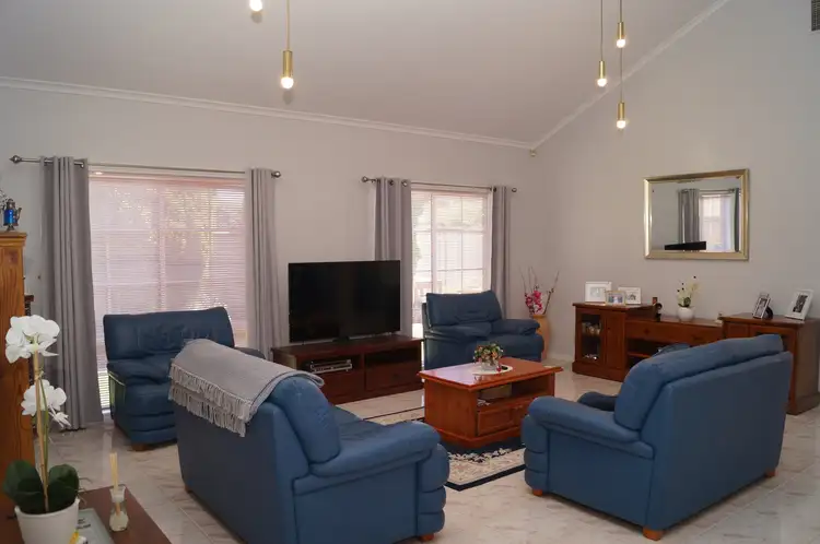 Seventh view of Homely house listing, 5 Pedder Court, Kialla VIC 3631