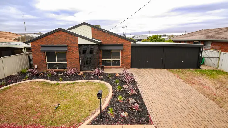 15 Isaacs Street, Mooroopna VIC 3629