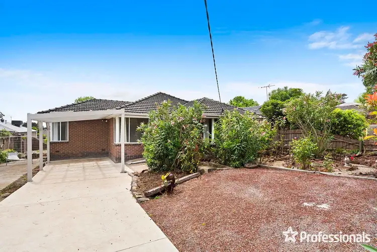 16 Chirnside Drive, Chirnside Park VIC 3116