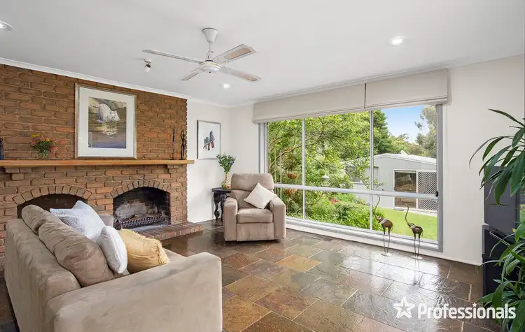 Sixth view of Homely house listing, 28 Ross Pincott Drive, Mooroolbark VIC 3138