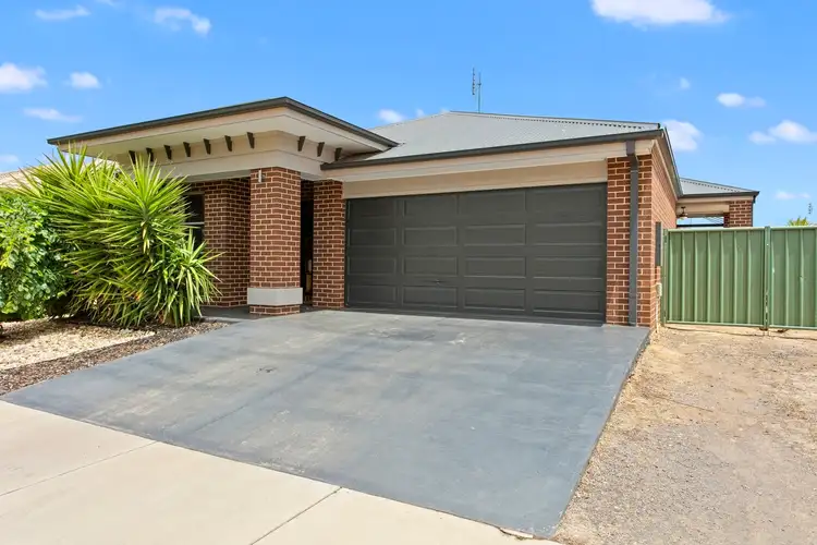 Main view of Homely house listing, 8 Creekview Place, Ascot VIC 3551