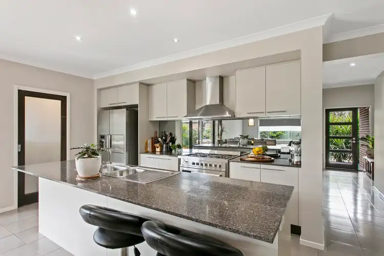 Second view of Homely house listing, 8 Creekview Place, Ascot VIC 3551