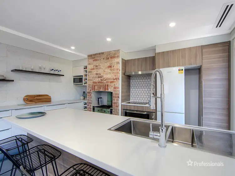 15 Hugh Street, Guildford WA 6055