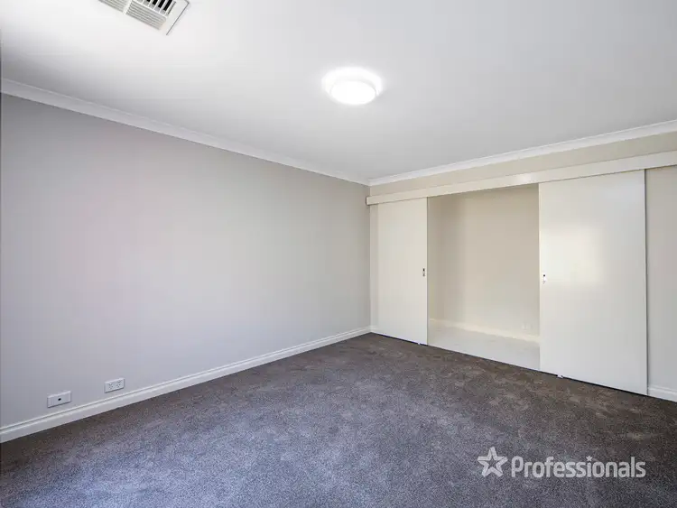 Seventh view of Homely house listing, 6 Gemina Avenue, Wattle Grove WA 6107