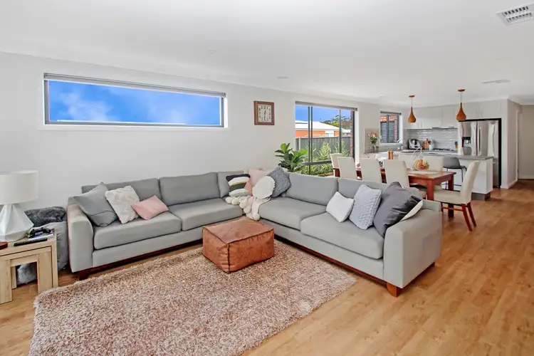 Fifth view of Homely house listing, 10 Central Court, Maryborough VIC 3465