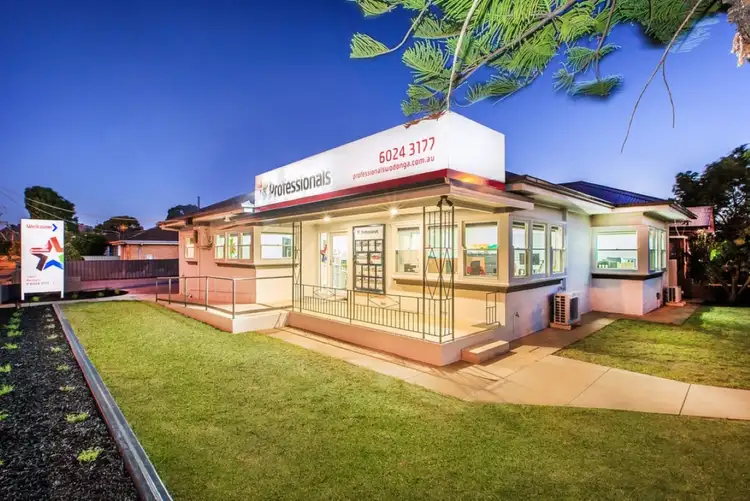 Third view of Homely house listing, 1 Glenview Avenue, Wodonga VIC 3690