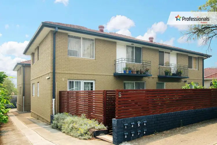 8/5 Defoe Street, Wiley Park NSW 2195