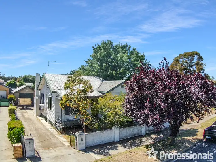 110 Gillies Street, Maryborough VIC 3465