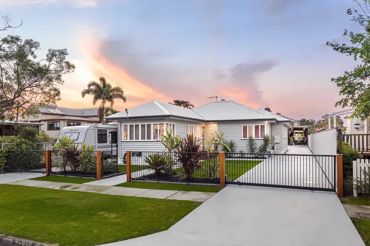 15 Henderson Road, Deagon QLD 4017
