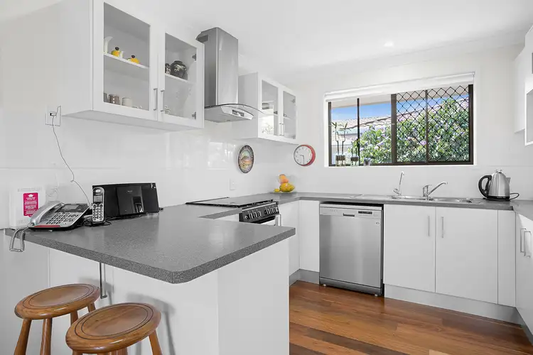 Fifth view of Homely semi-detached listing, 2/6 Ti Tree Avenue, Bogangar NSW 2488