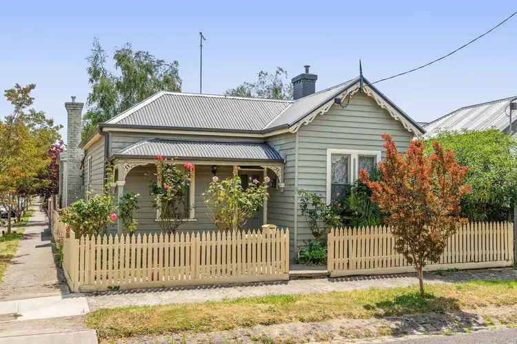 1 High Street, Lake Wendouree VIC 3350