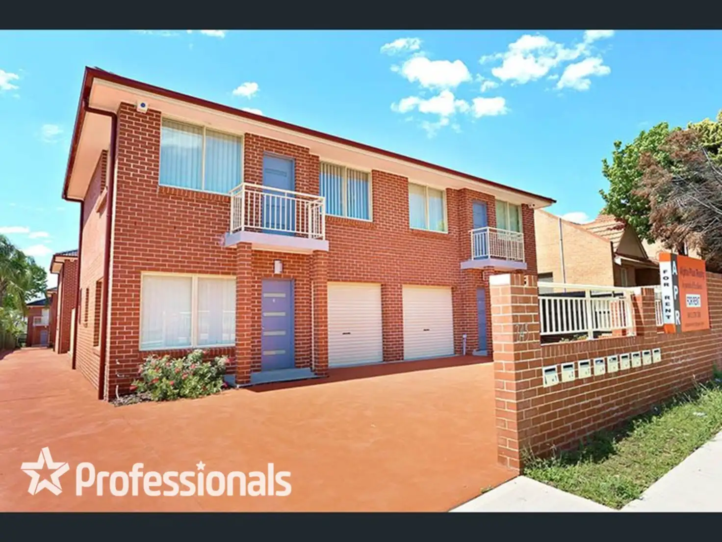 Main view of Homely townhouse listing, 3/245 Old Windsor Road, Old Toongabbie NSW 2146