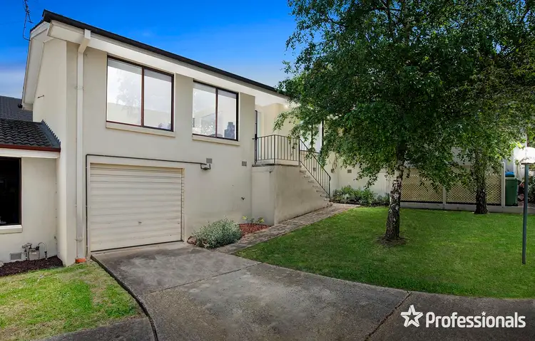 2/24 Mount Dandenong Road, Ringwood East VIC 3135